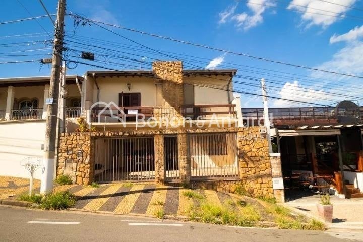 Casa à Venda - Vila Nogueira em Campinas / SP