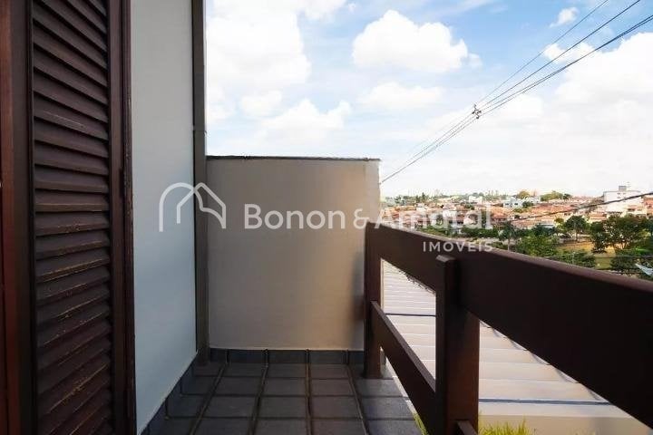 Casa à Venda - Vila Nogueira em Campinas / SP