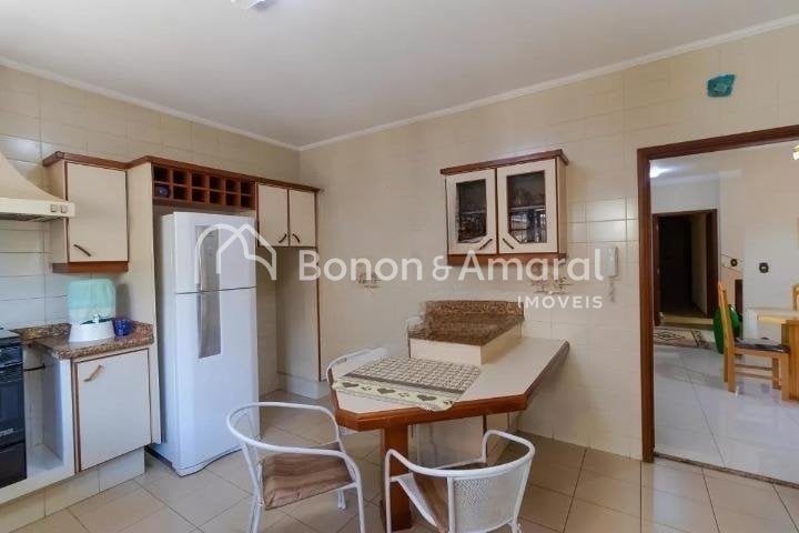 Casa à Venda - Vila Nogueira em Campinas / SP