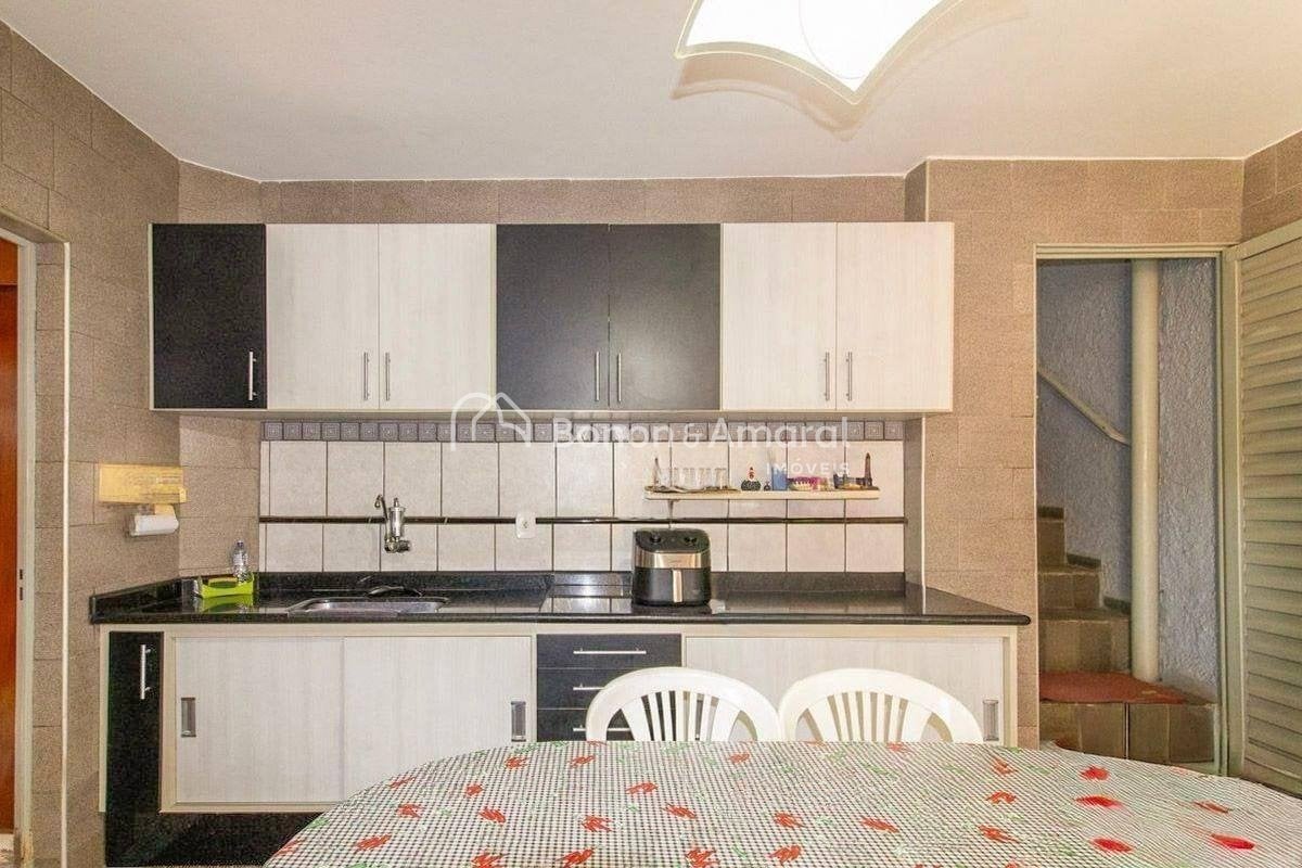 Casa à Venda - Jardim Santa Genebra em Campinas / SP