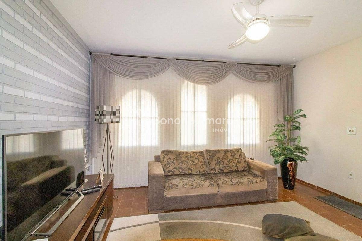 Casa à Venda - Jardim Santa Genebra em Campinas / SP