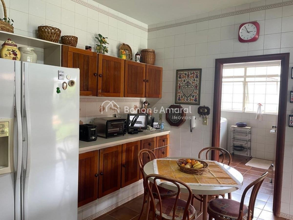 Casa à Venda - Chácara Primavera em Campinas / SP