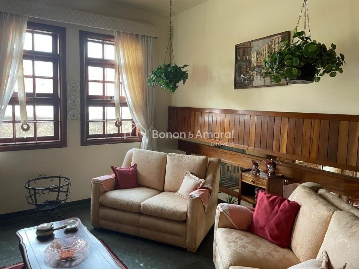 Casa à Venda - Chácara Primavera em Campinas / SP