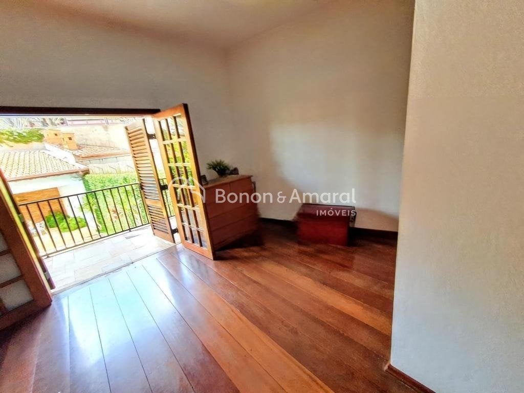 Casa à Venda - Nova Campinas em Campinas / SP
