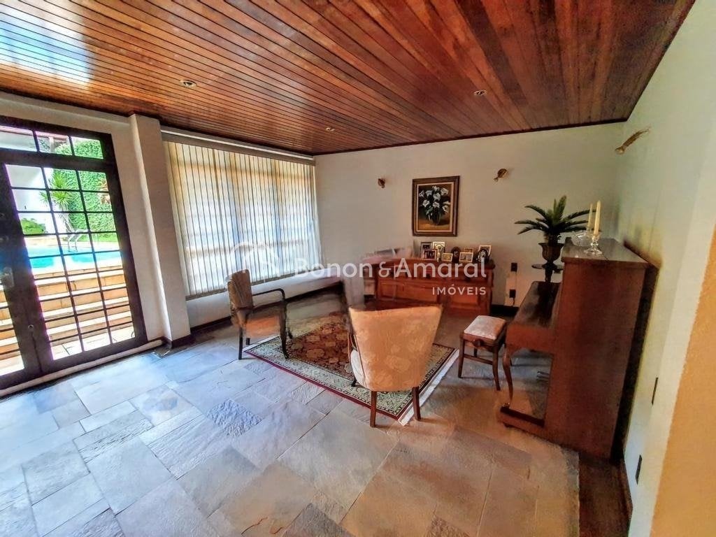 Casa à Venda - Nova Campinas em Campinas / SP