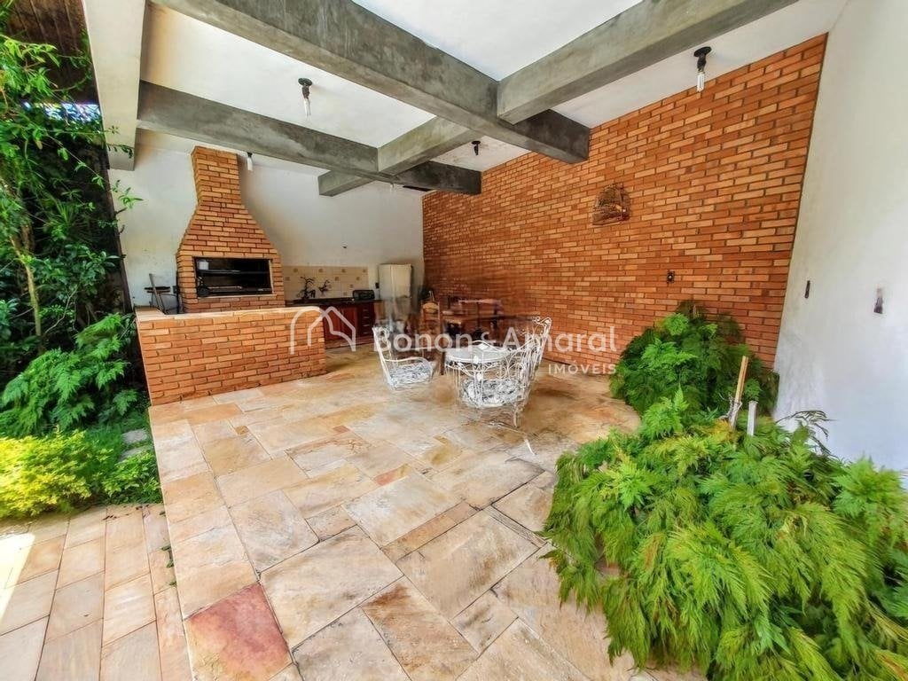 Casa à Venda - Nova Campinas em Campinas / SP
