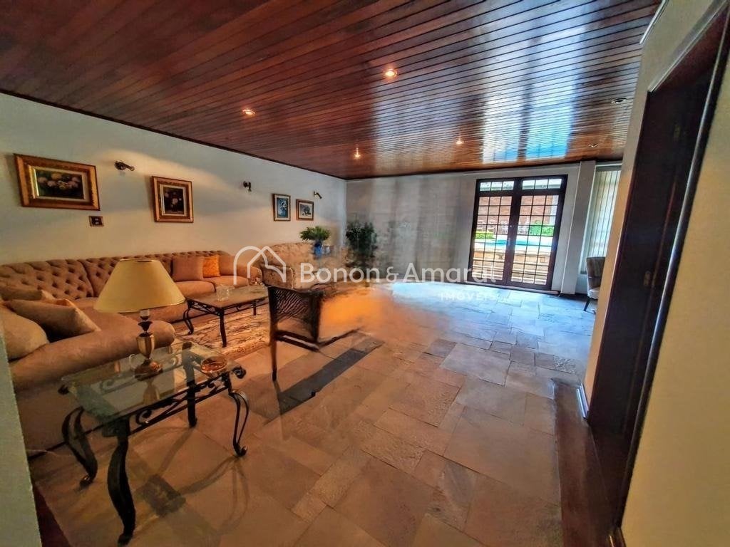 Casa à Venda - Nova Campinas em Campinas / SP