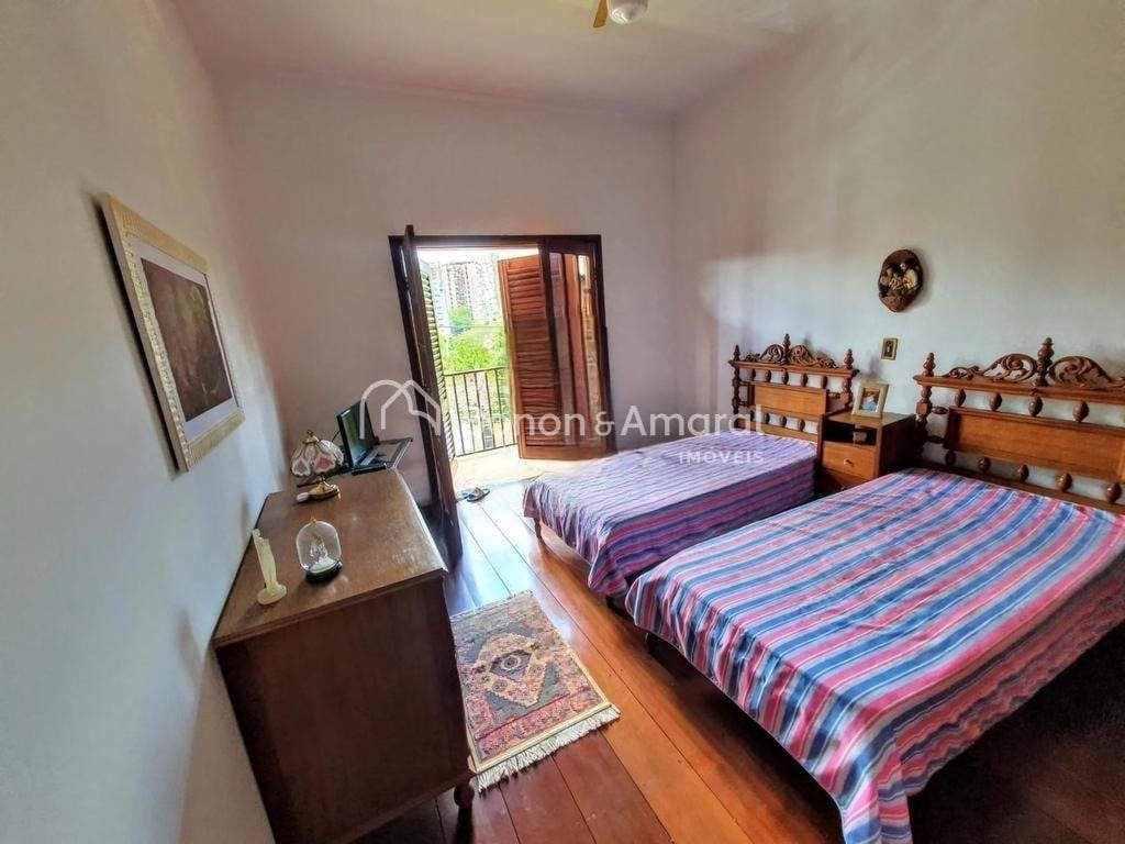 Casa à Venda - Nova Campinas em Campinas / SP