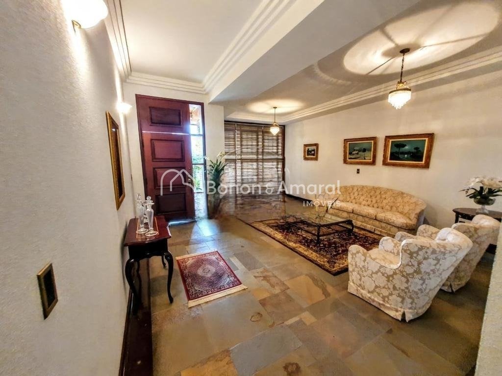 Casa à Venda - Nova Campinas em Campinas / SP