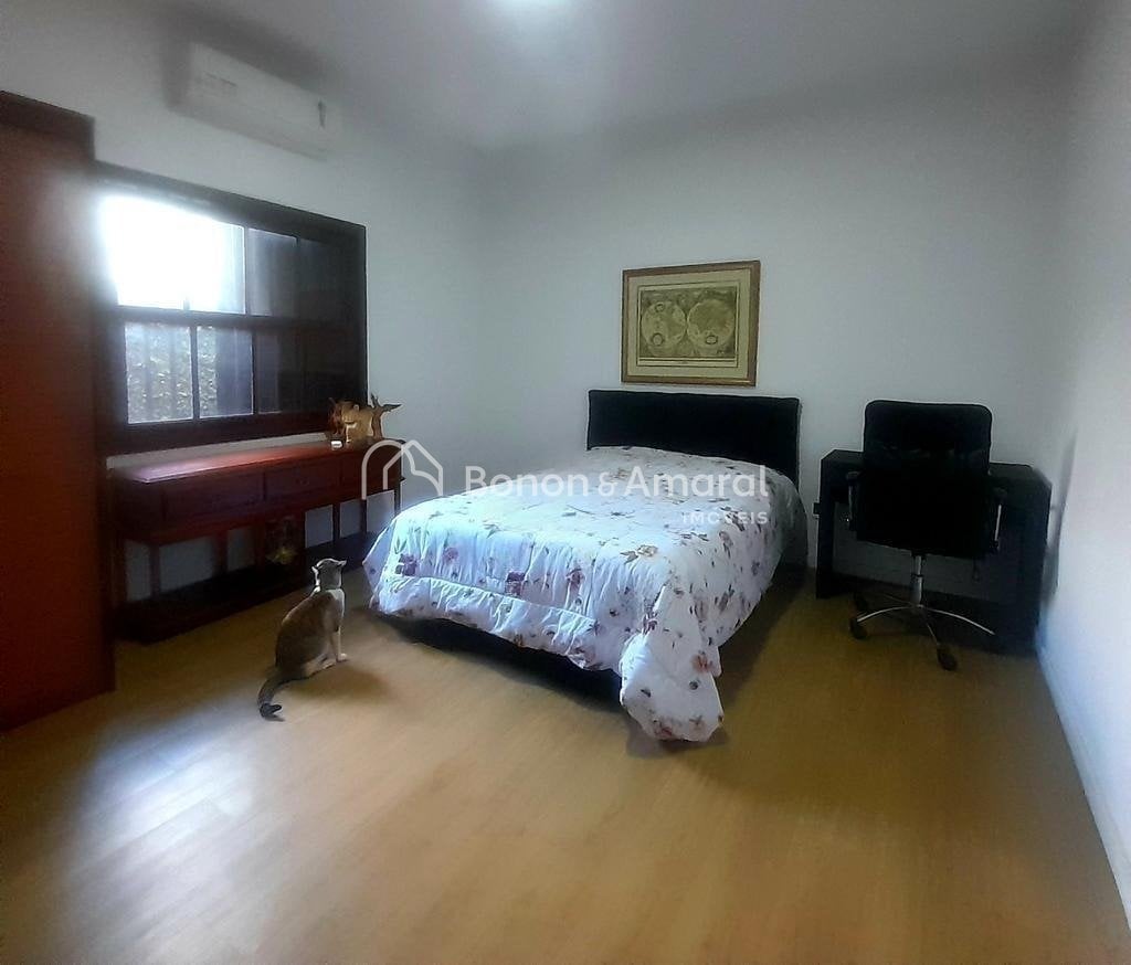 Casa à Venda - Parque das Universidades em Campinas / SP