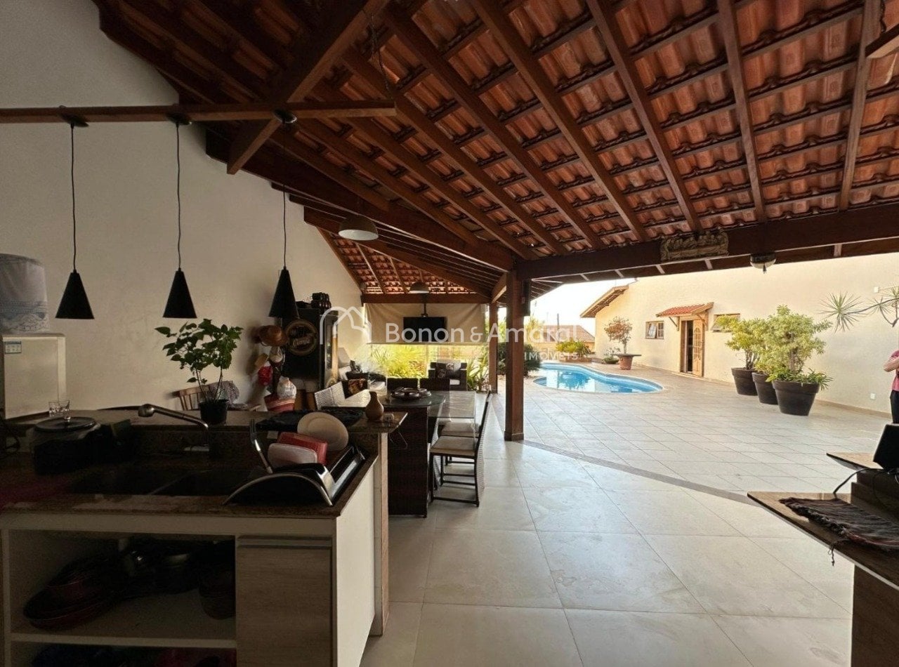 Casa à Venda - Mansões Santo Antônio em Campinas / SP