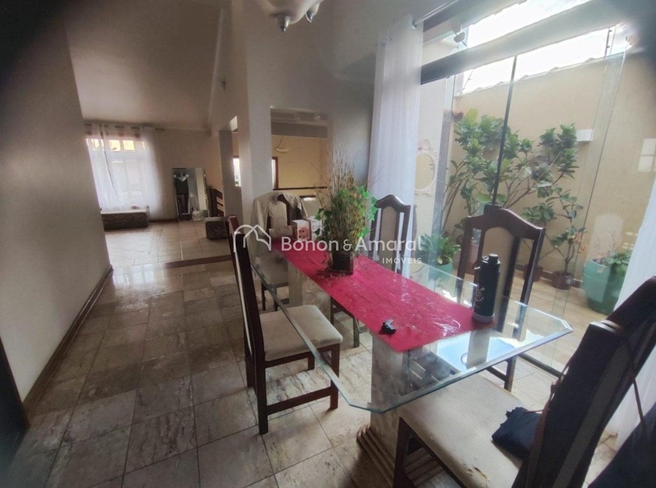 Casa à Venda - Mansões Santo Antônio em Campinas / SP