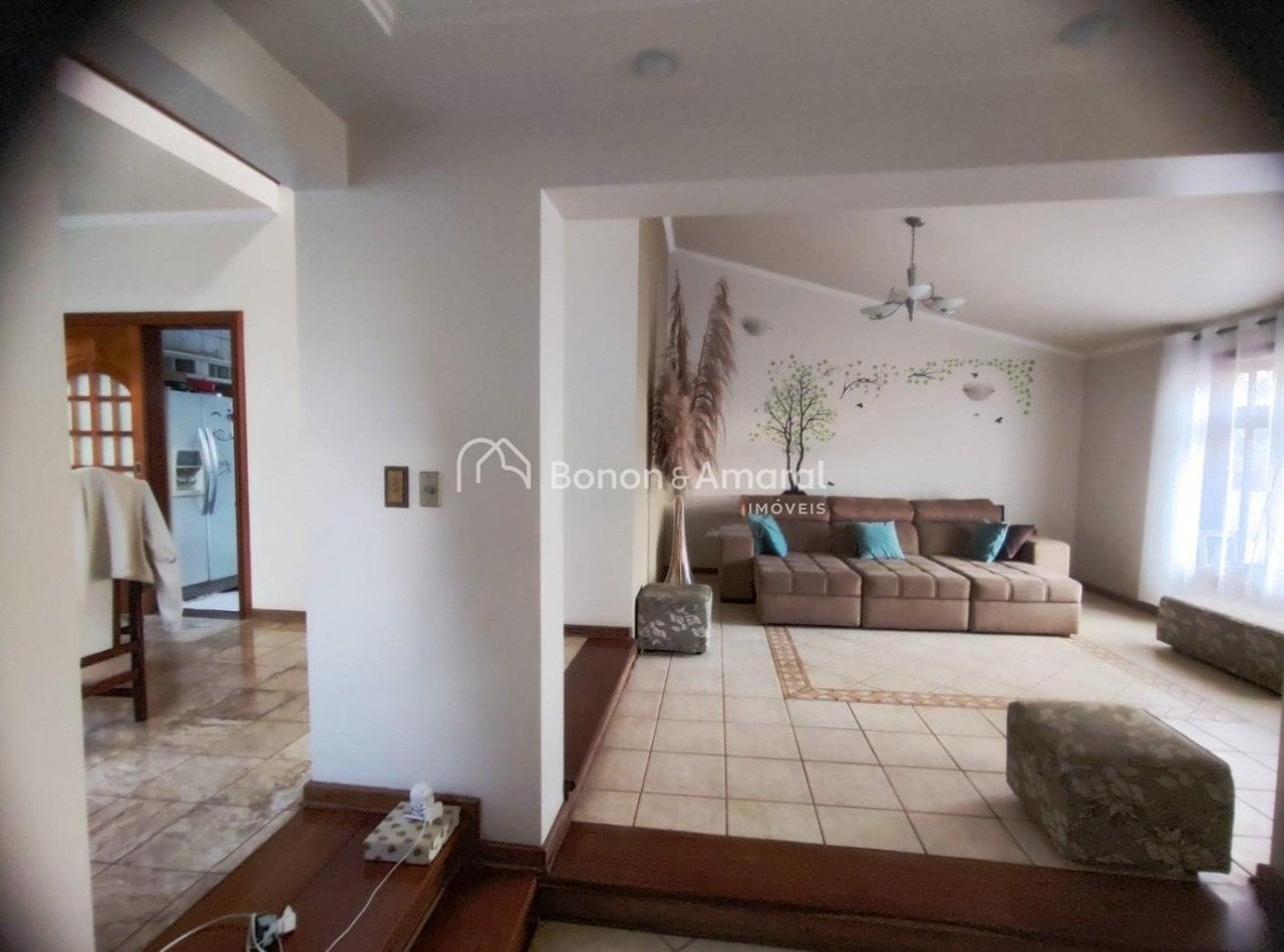 Casa à Venda - Mansões Santo Antônio em Campinas / SP