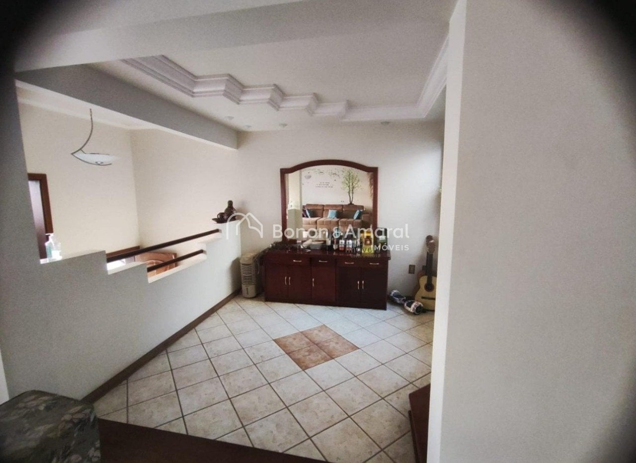 Casa à Venda - Mansões Santo Antônio em Campinas / SP