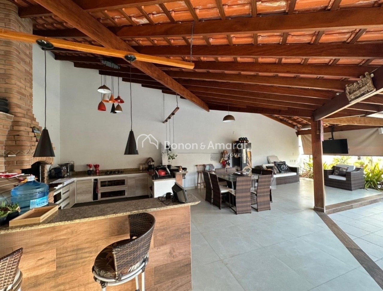 Casa à Venda - Mansões Santo Antônio em Campinas / SP