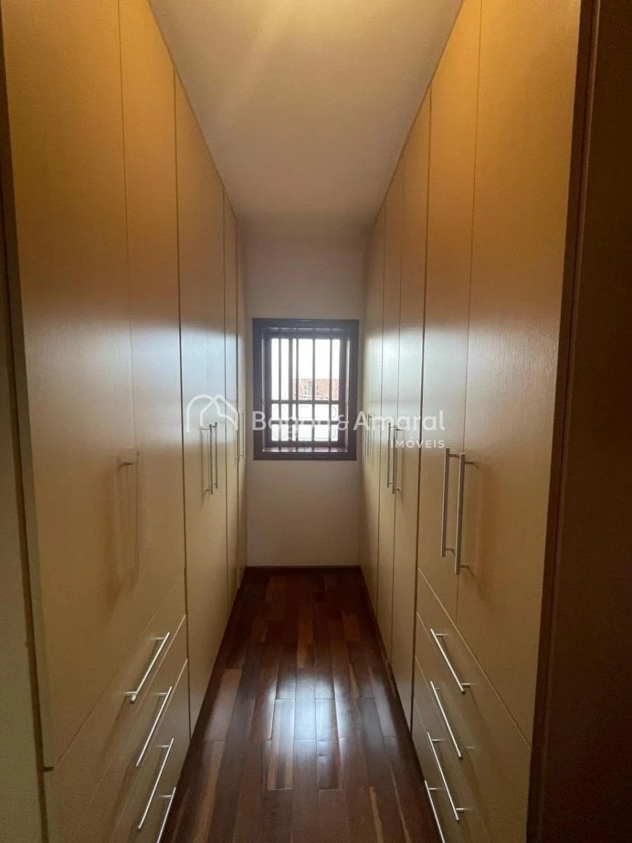Casa à Venda - Parque Alto Taquaral em Campinas / SP