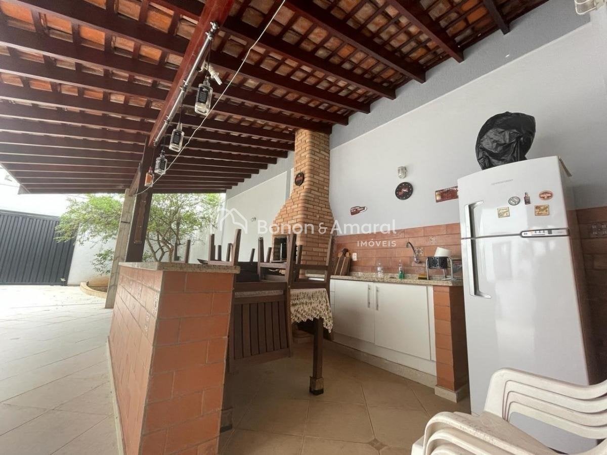 Casa à Venda - Parque Alto Taquaral em Campinas / SP