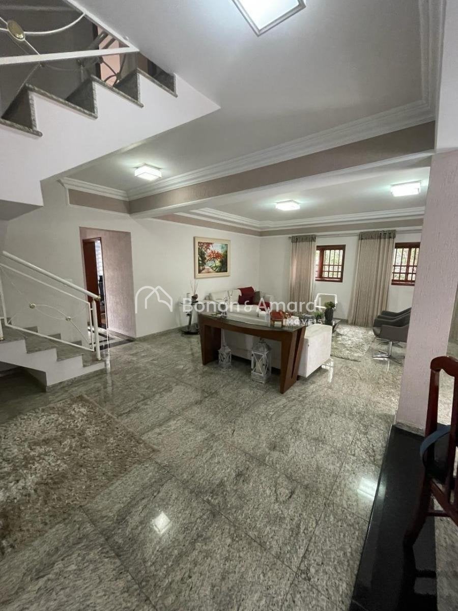 Casa à Venda - Parque Alto Taquaral em Campinas / SP