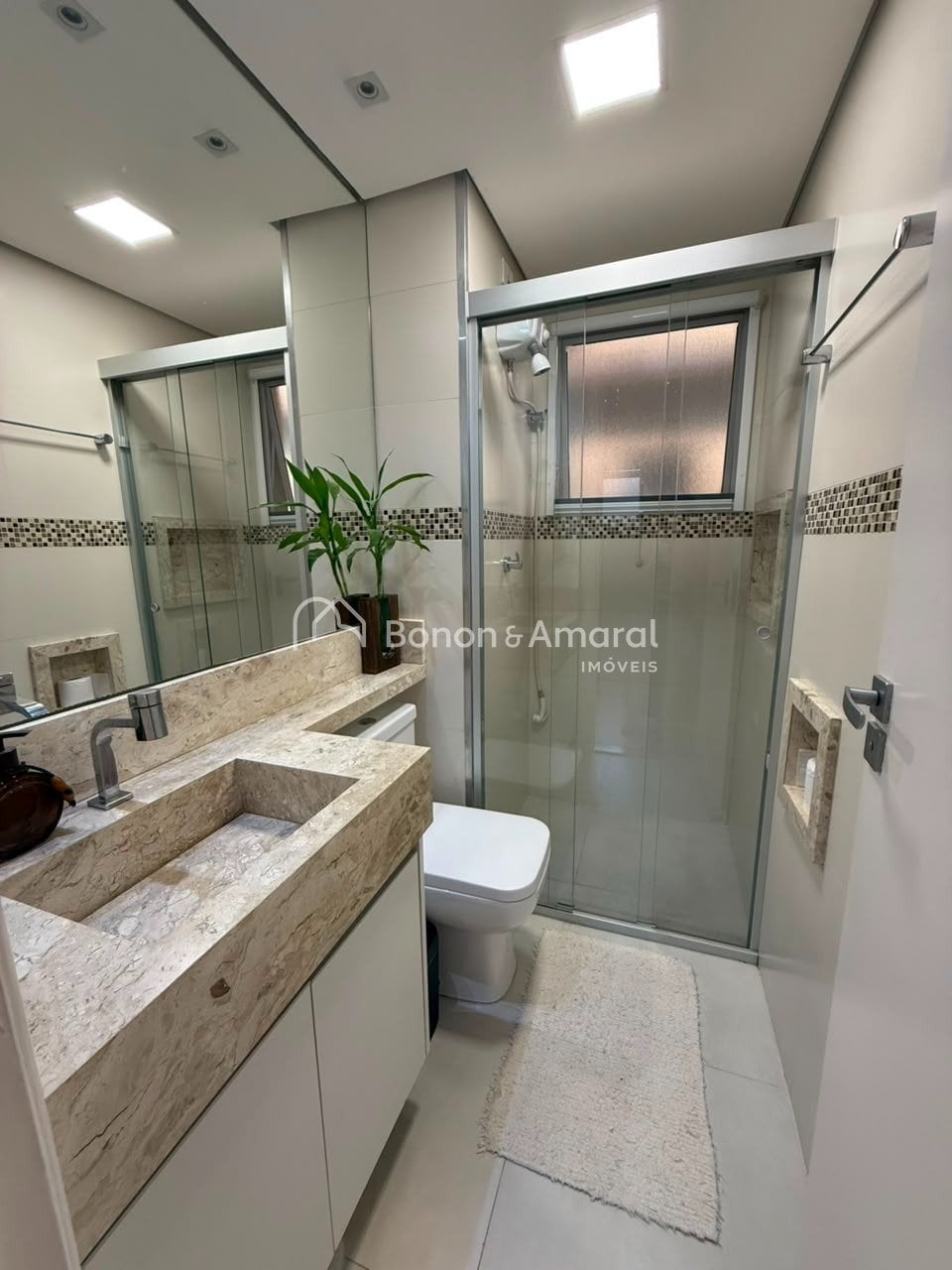 Apartamento à Venda - Mansões Santo Antônio em Campinas / SP