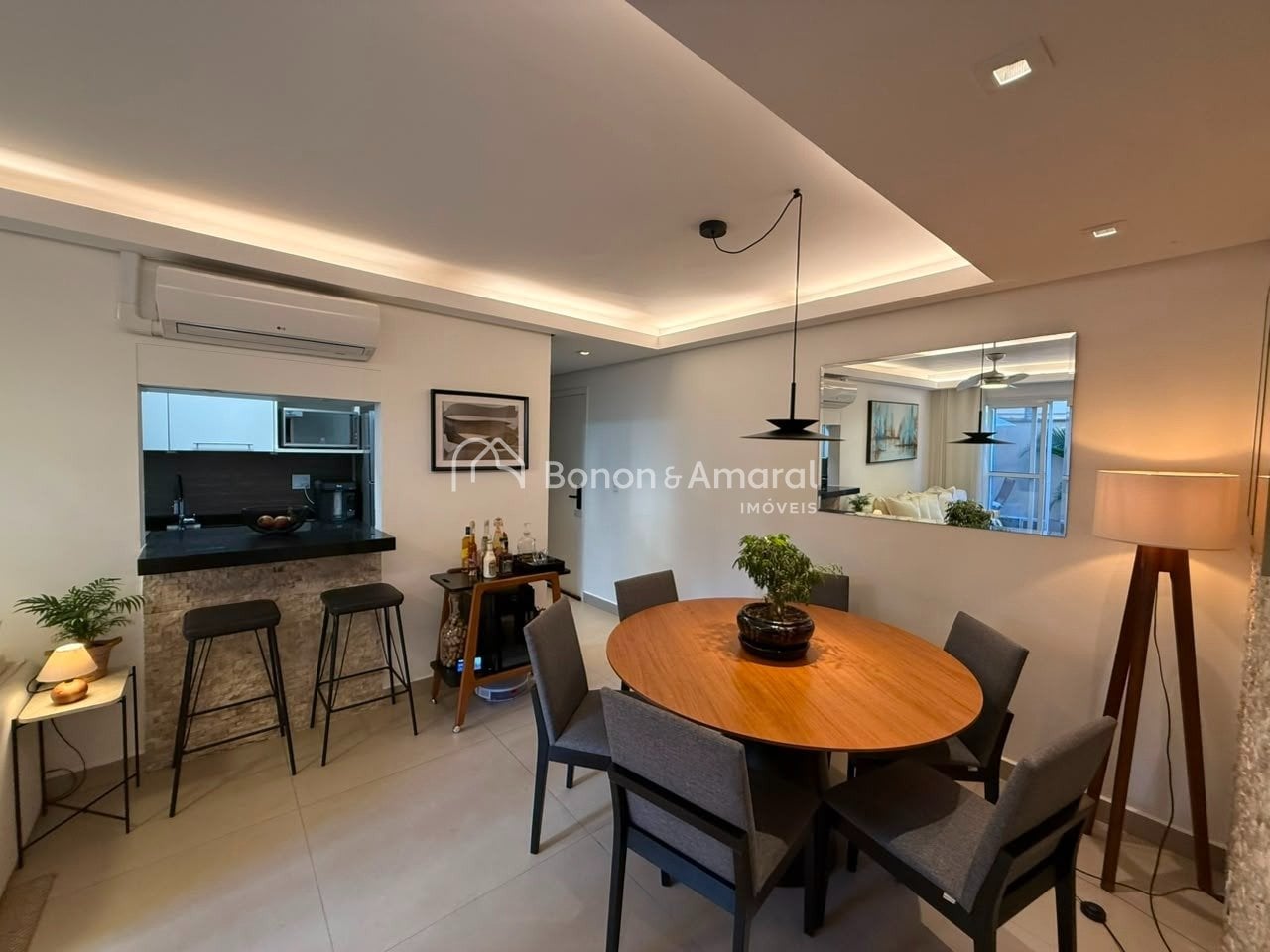 Apartamento à Venda - Mansões Santo Antônio em Campinas / SP