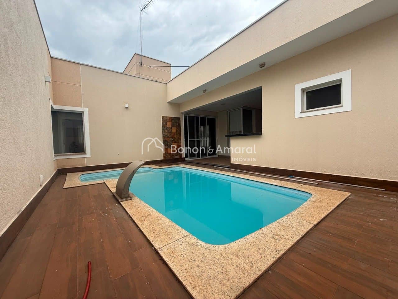 Casa em Condomínio à Venda - Parque Brasil 500 em Paulínia / SP