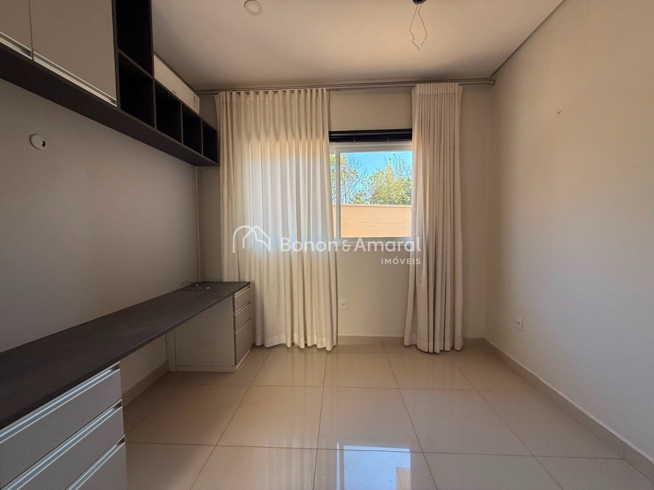 Casa em Condomínio à Venda - Parque Brasil 500 em Paulínia / SP