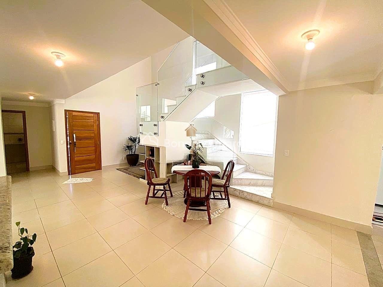 Casa em Condomínio à Venda - Chácara das Nações em Valinhos / SP
