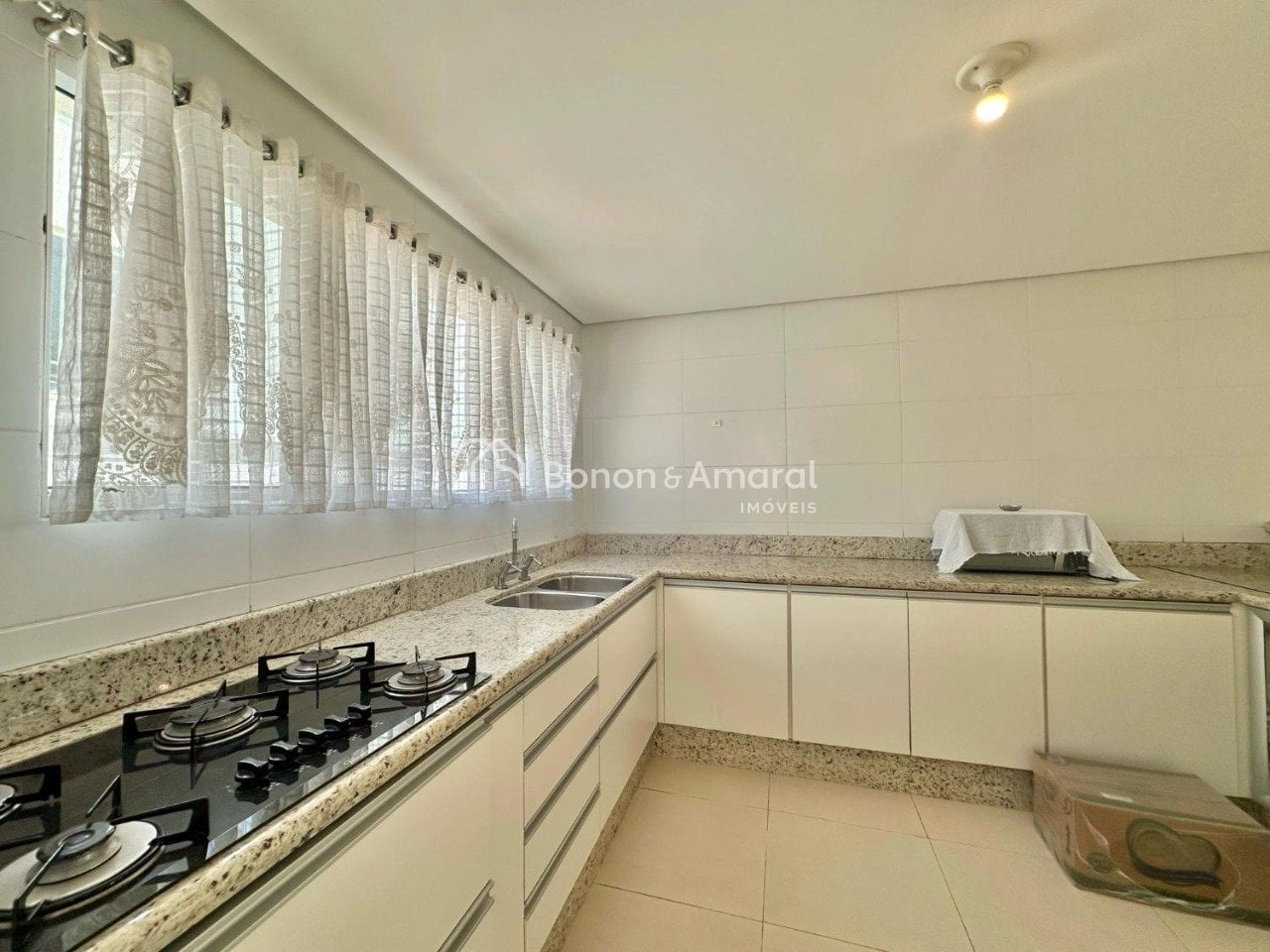 Casa em Condomínio à Venda - Chácara das Nações em Valinhos / SP