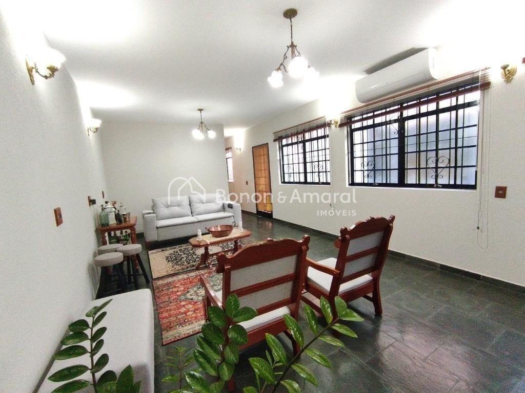 Casa à Venda - Jardim Chapadão em Campinas / SP