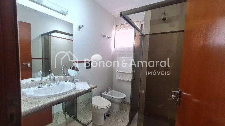 Apartamento à Venda - Cambuí em Campinas / SP