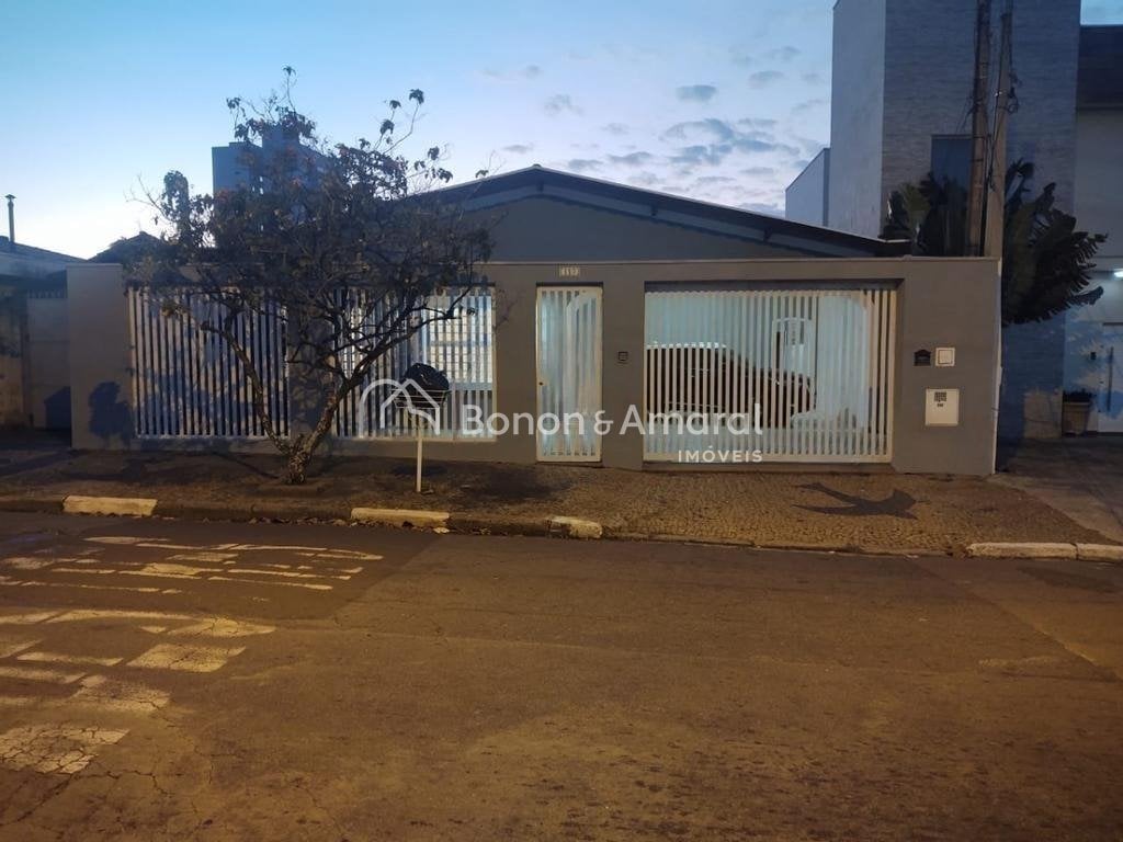 Casa à Venda - Jardim Quarto Centenário em Campinas / SP
