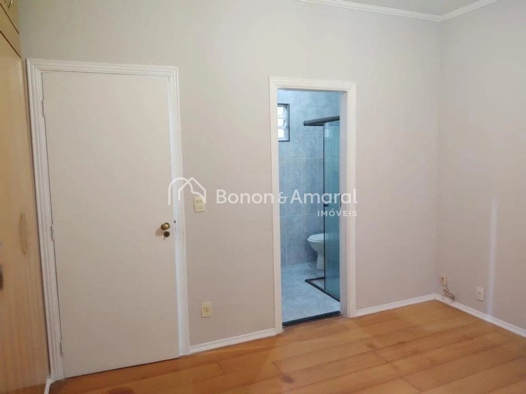 Casa à Venda - Jardim Quarto Centenário em Campinas / SP