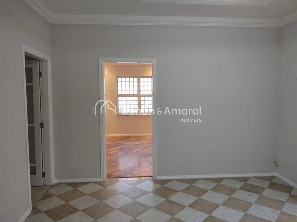 Casa à Venda - Jardim Quarto Centenário em Campinas / SP