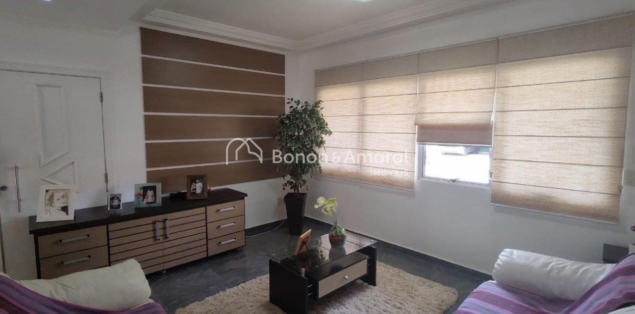 Casa em Condomínio à Venda - Roncáglia em Valinhos / SP