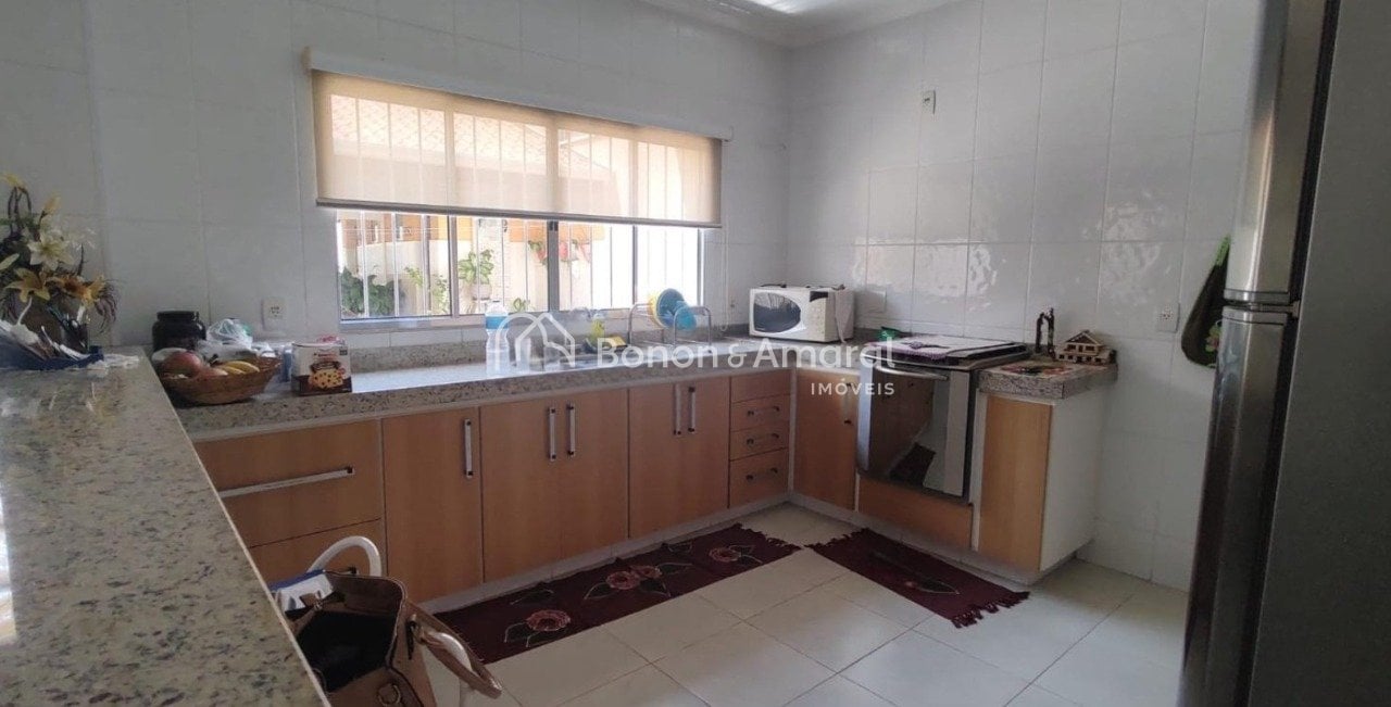 Casa em Condomínio à Venda - Roncáglia em Valinhos / SP