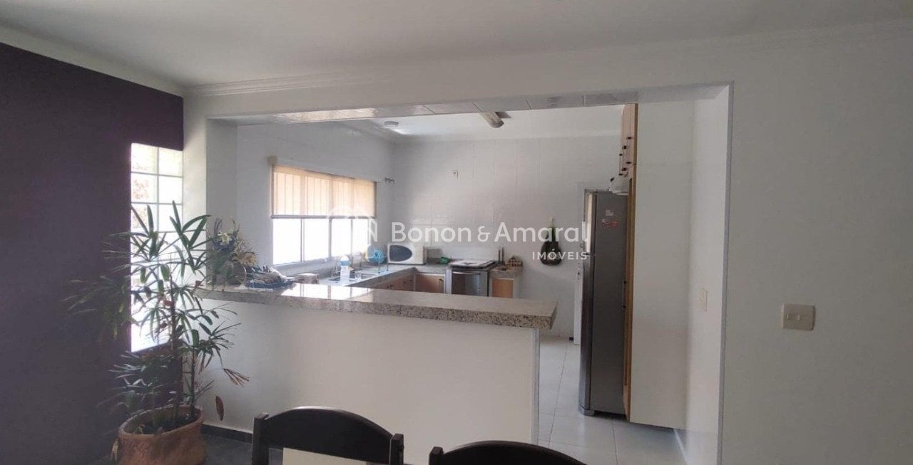 Casa em Condomínio à Venda - Roncáglia em Valinhos / SP