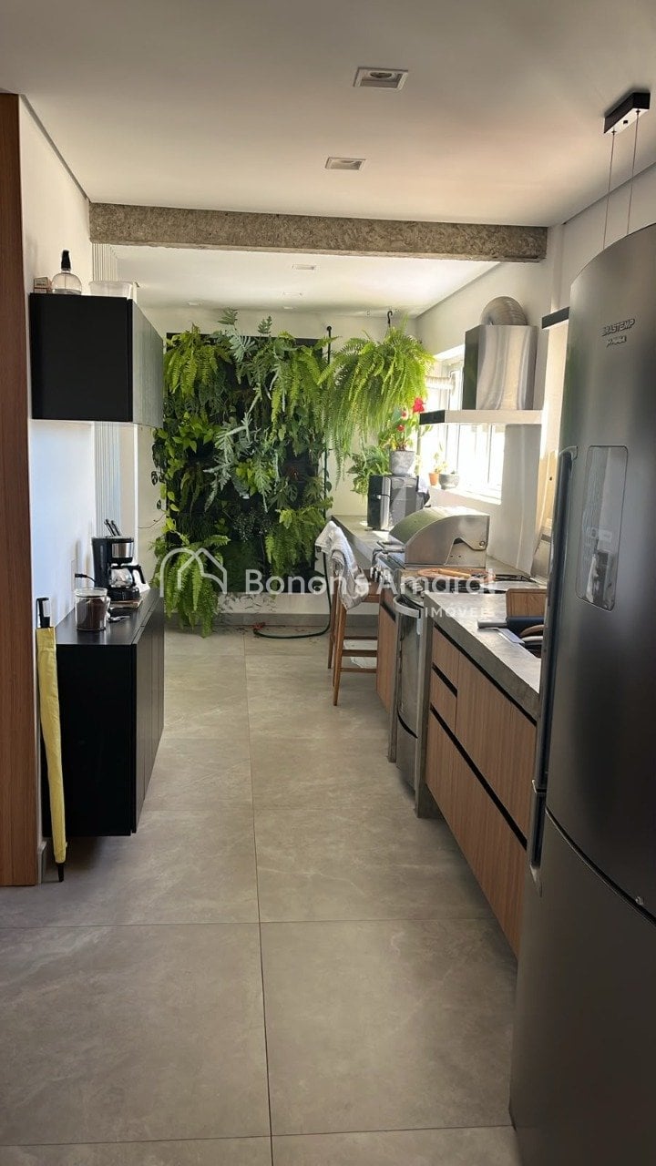 Apartamento à Venda - Cambuí em Campinas / SP