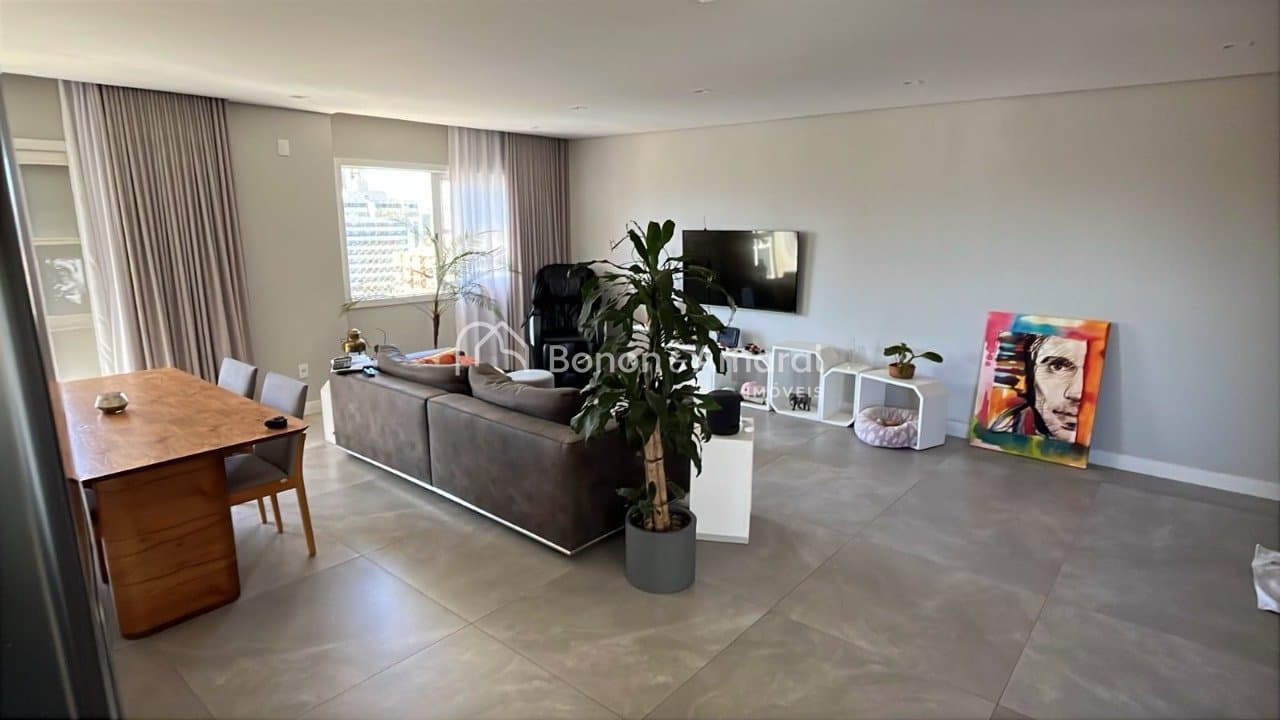 Apartamento à Venda - Cambuí em Campinas / SP