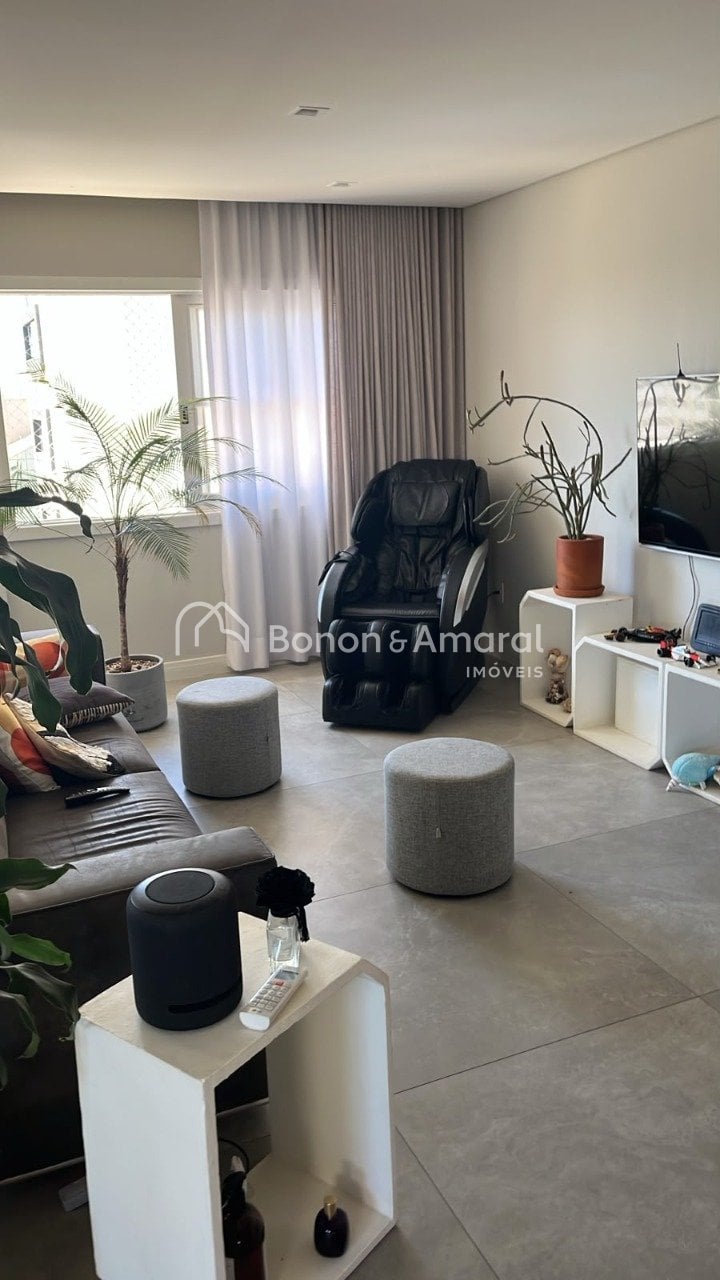 Apartamento à Venda - Cambuí em Campinas / SP