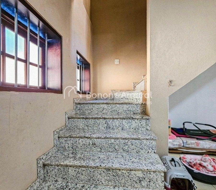 Casa em Condomínio à Venda - Roncáglia em Valinhos / SP