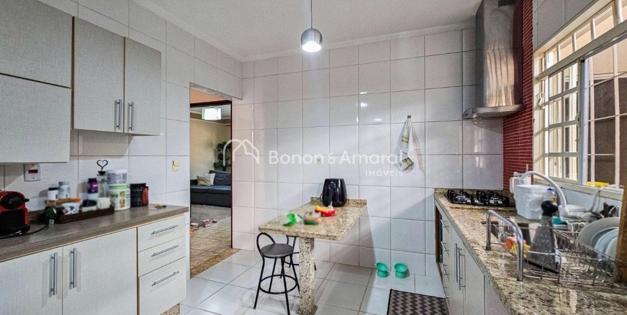 Casa em Condomínio à Venda - Roncáglia em Valinhos / SP