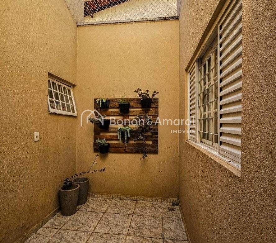 Casa em Condomínio à Venda - Roncáglia em Valinhos / SP