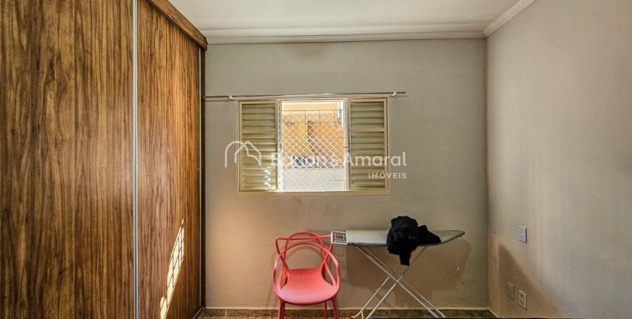 Casa em Condomínio à Venda - Roncáglia em Valinhos / SP
