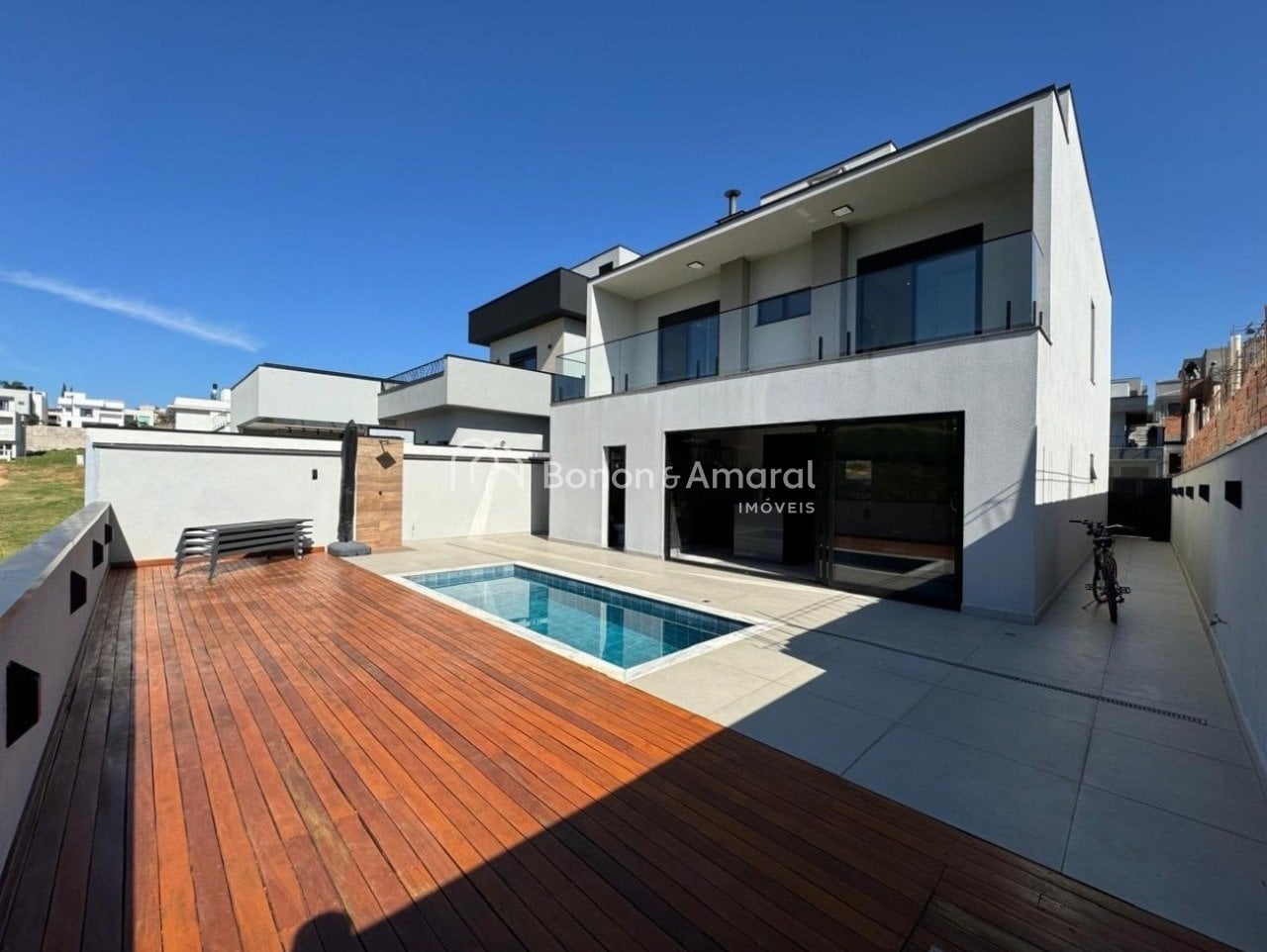 Casa em Condomínio à Venda - Roncáglia em Valinhos / SP