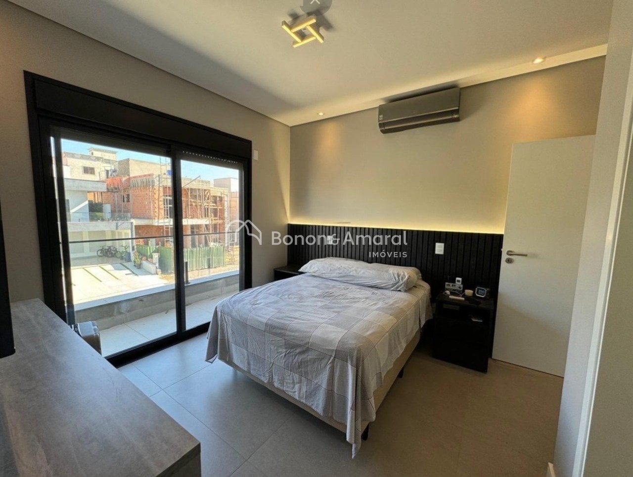 Casa em Condomínio à Venda - Roncáglia em Valinhos / SP