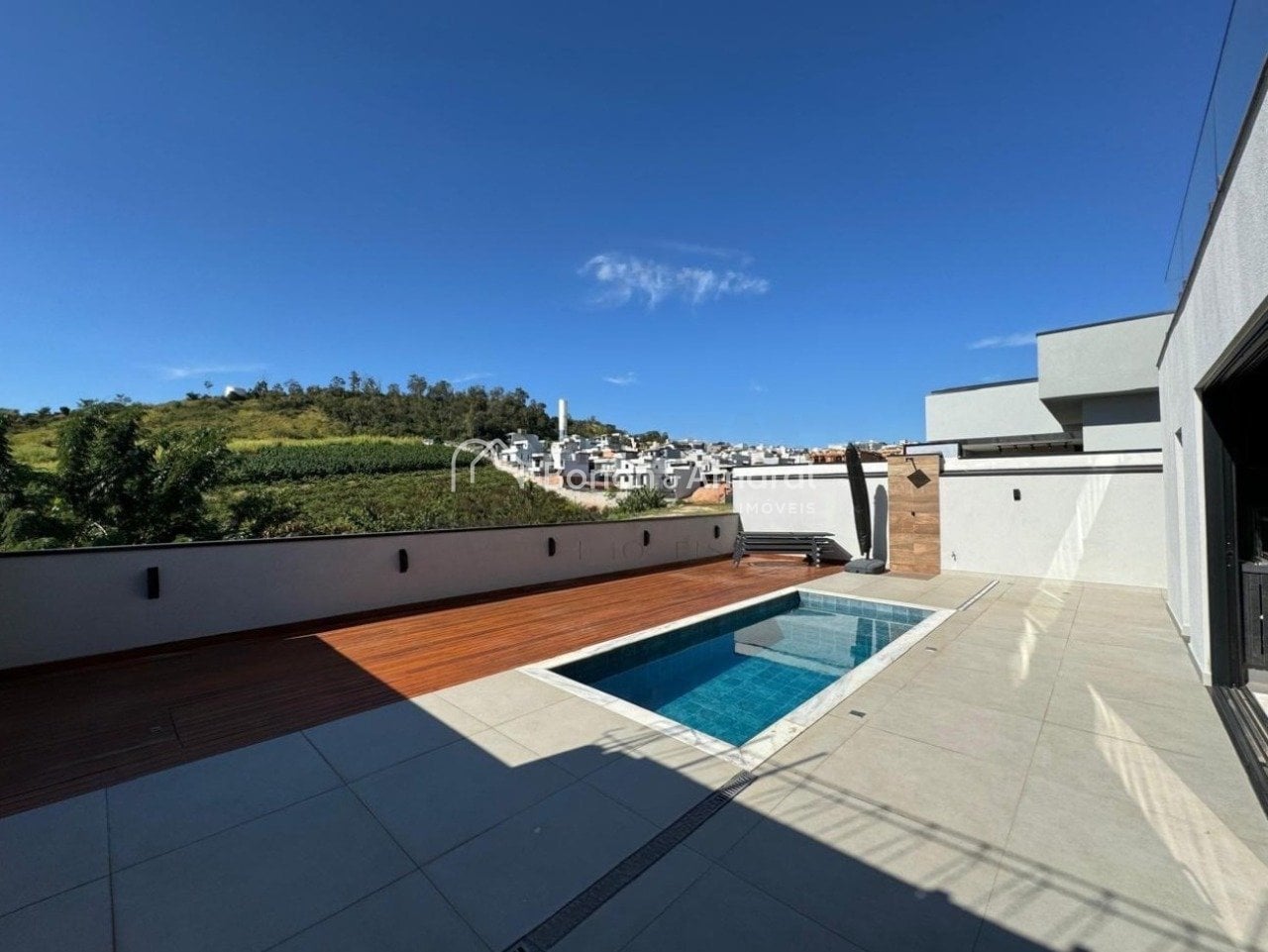 Casa em Condomínio à Venda - Roncáglia em Valinhos / SP