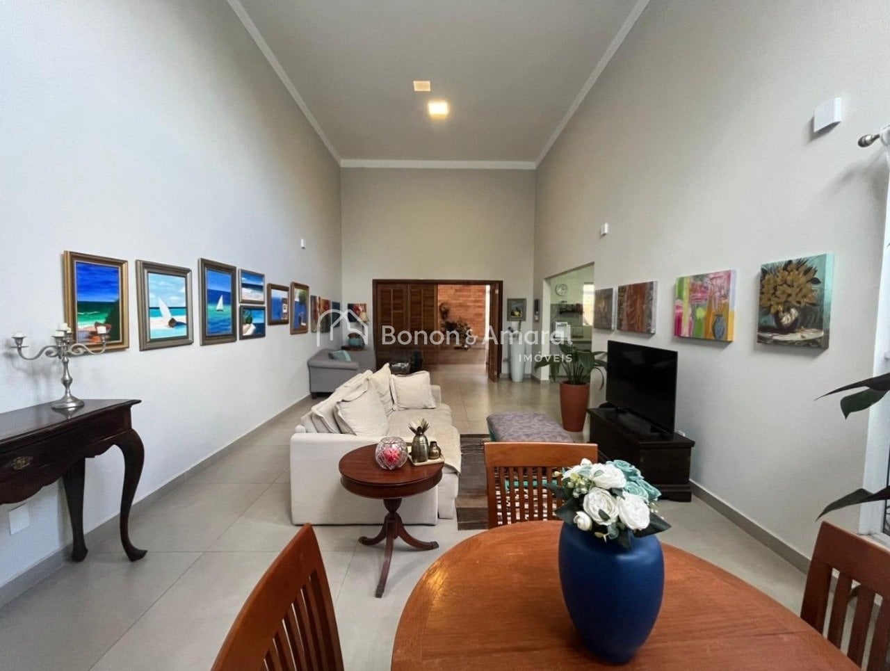 Casa em Condomínio à Venda - Chácaras Silvânia em Valinhos / SP