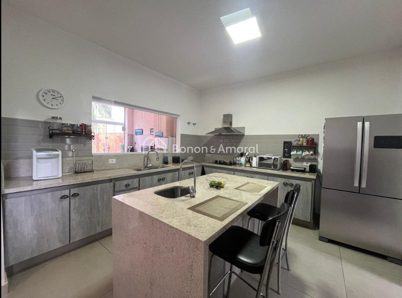 Casa em Condomínio à Venda - Chácaras Silvânia em Valinhos / SP