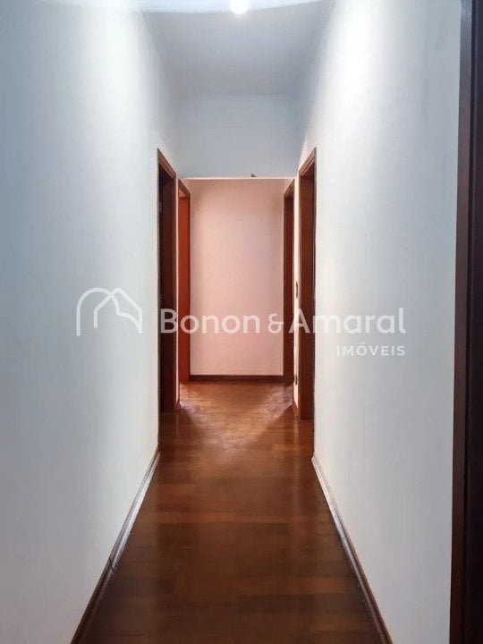 Casa à Venda - Jardim Santa Genebra em Campinas / SP