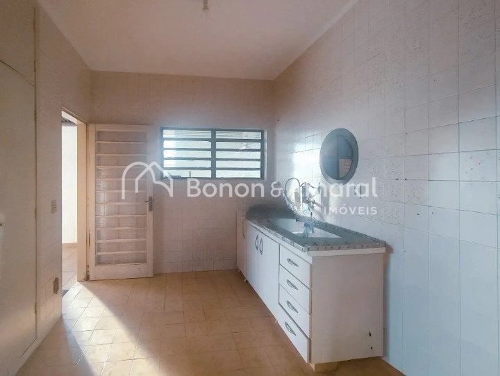 Casa à Venda - Jardim Santa Genebra em Campinas / SP